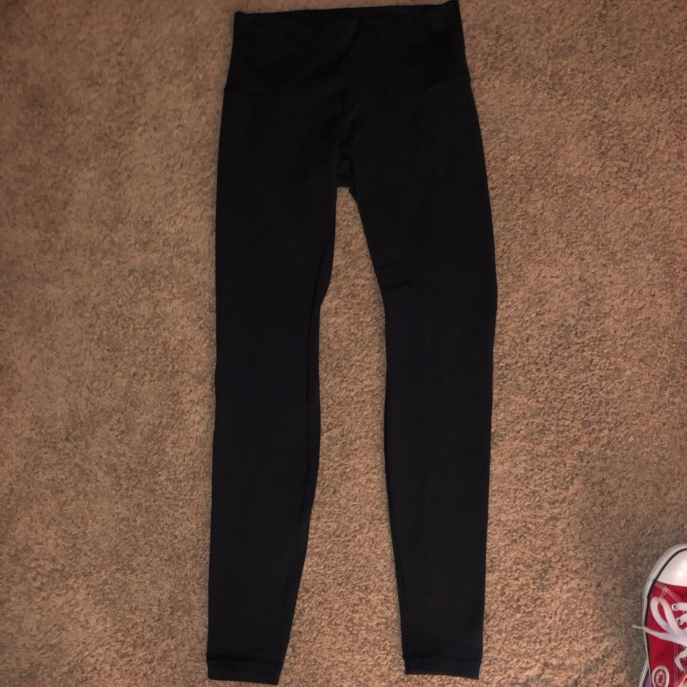 Lulu lemon BRAND NEW black leggings! Size 8!